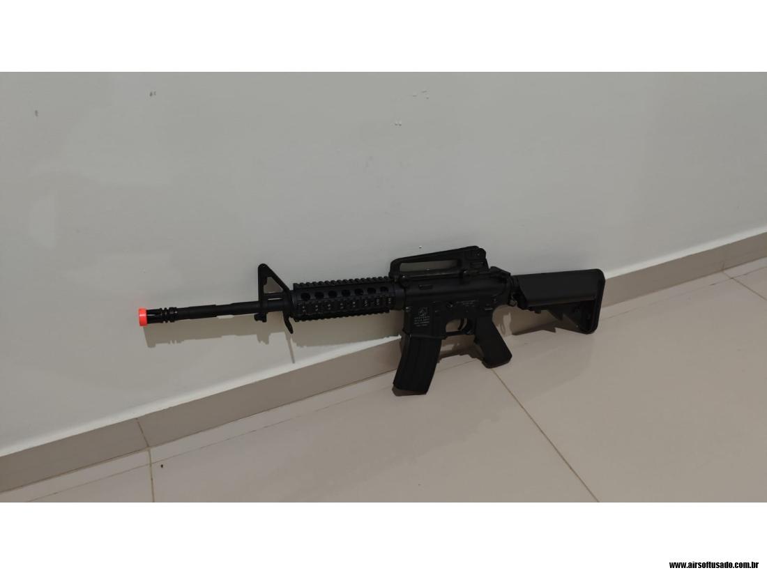 Airsoft colt m4a1 ris full met