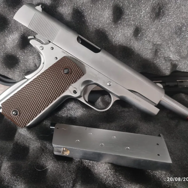 WE GBB 1911 clássica