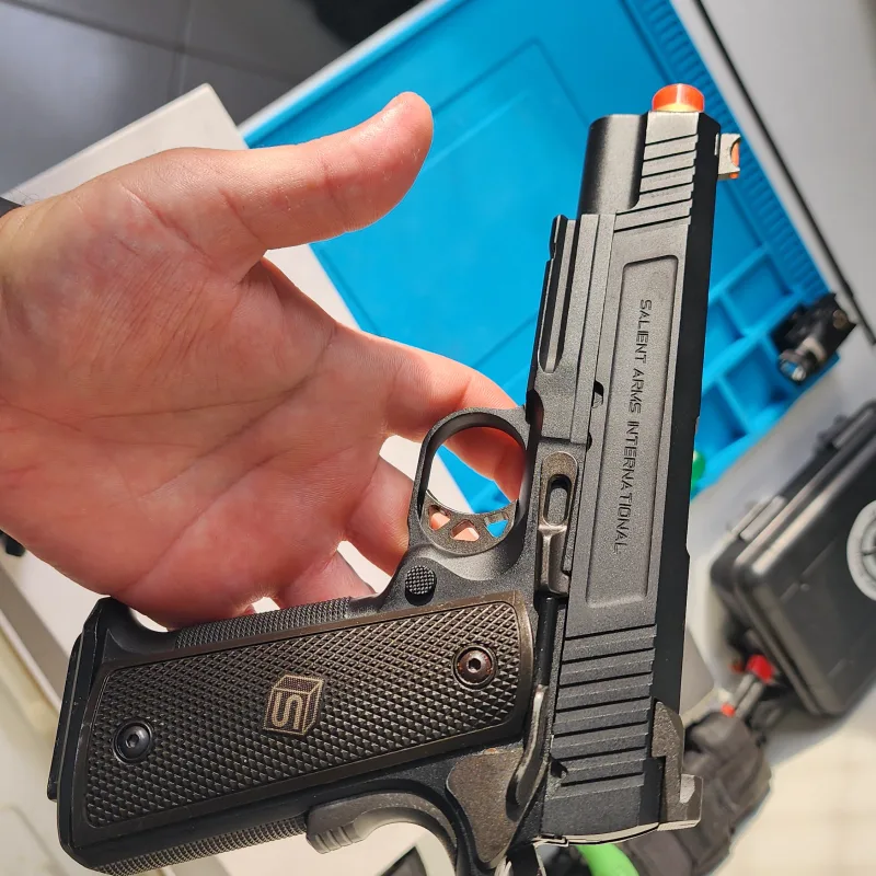 Pistola gbb salient arms com 2